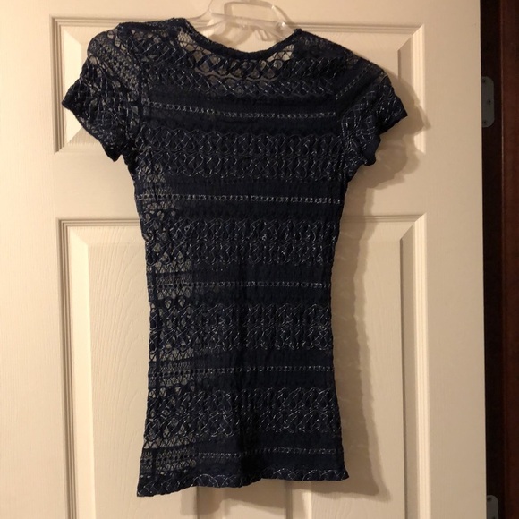 BKE Boutique Navy Lace Burnout Medium - Picture 4 of 4